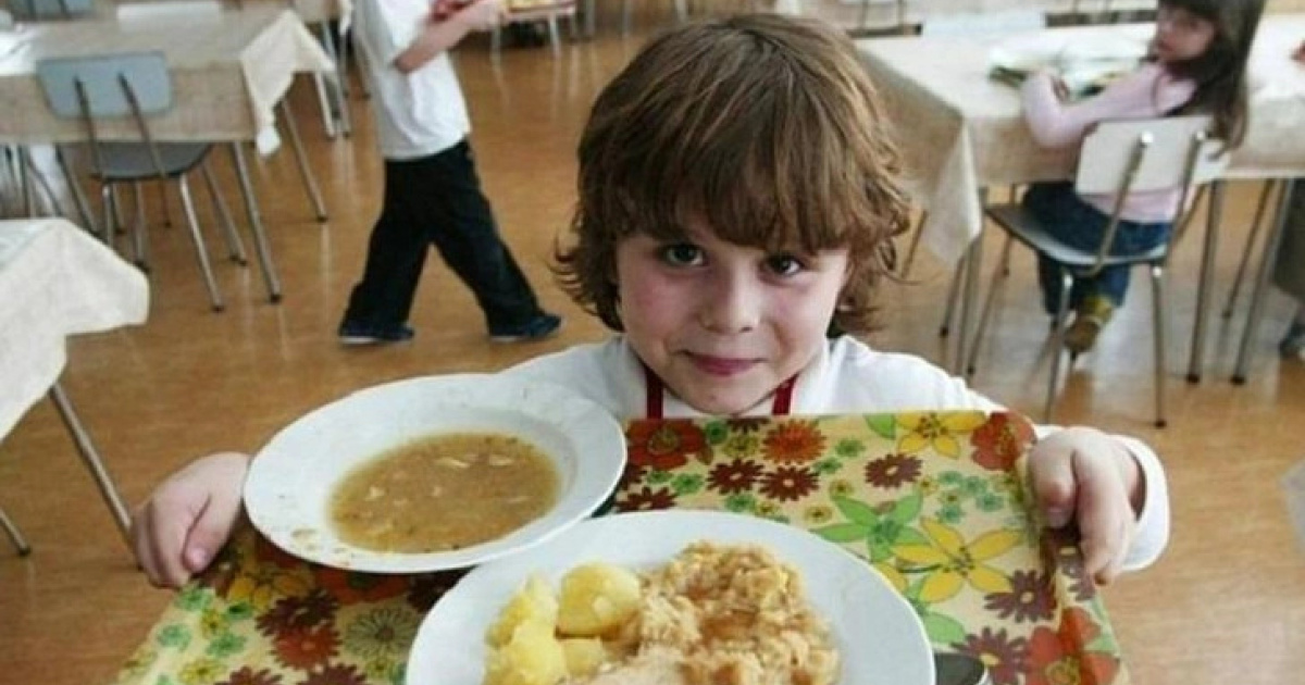 Помните ли вы вкус тех самых котлет, компота и пирожков с ливером?